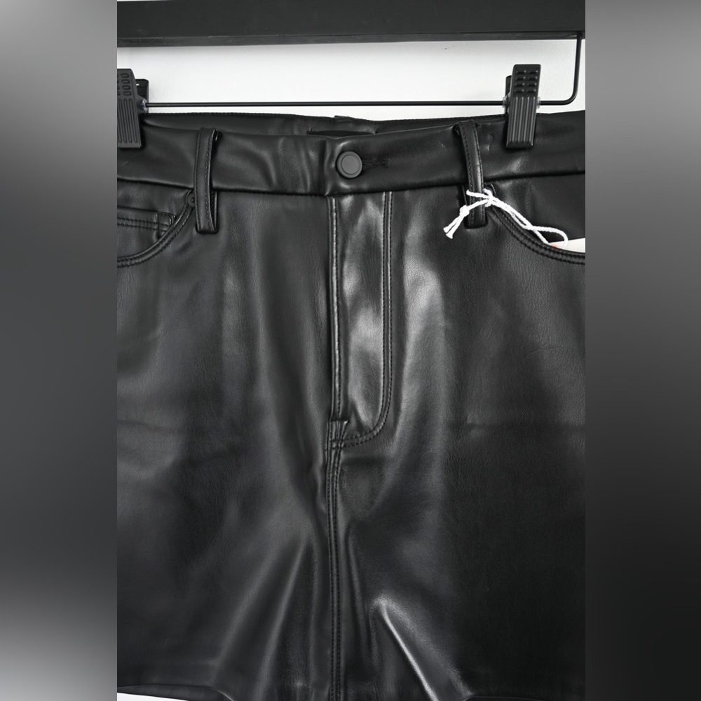 Good American “Better than leather” mini skirt NWT - Picture 7 of 8